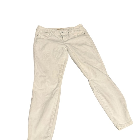 Guess Off-White Cropped Jeans - Picture 2 of 6